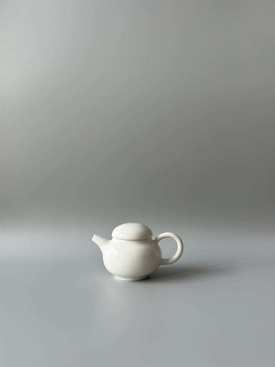 Round small bao teapot
