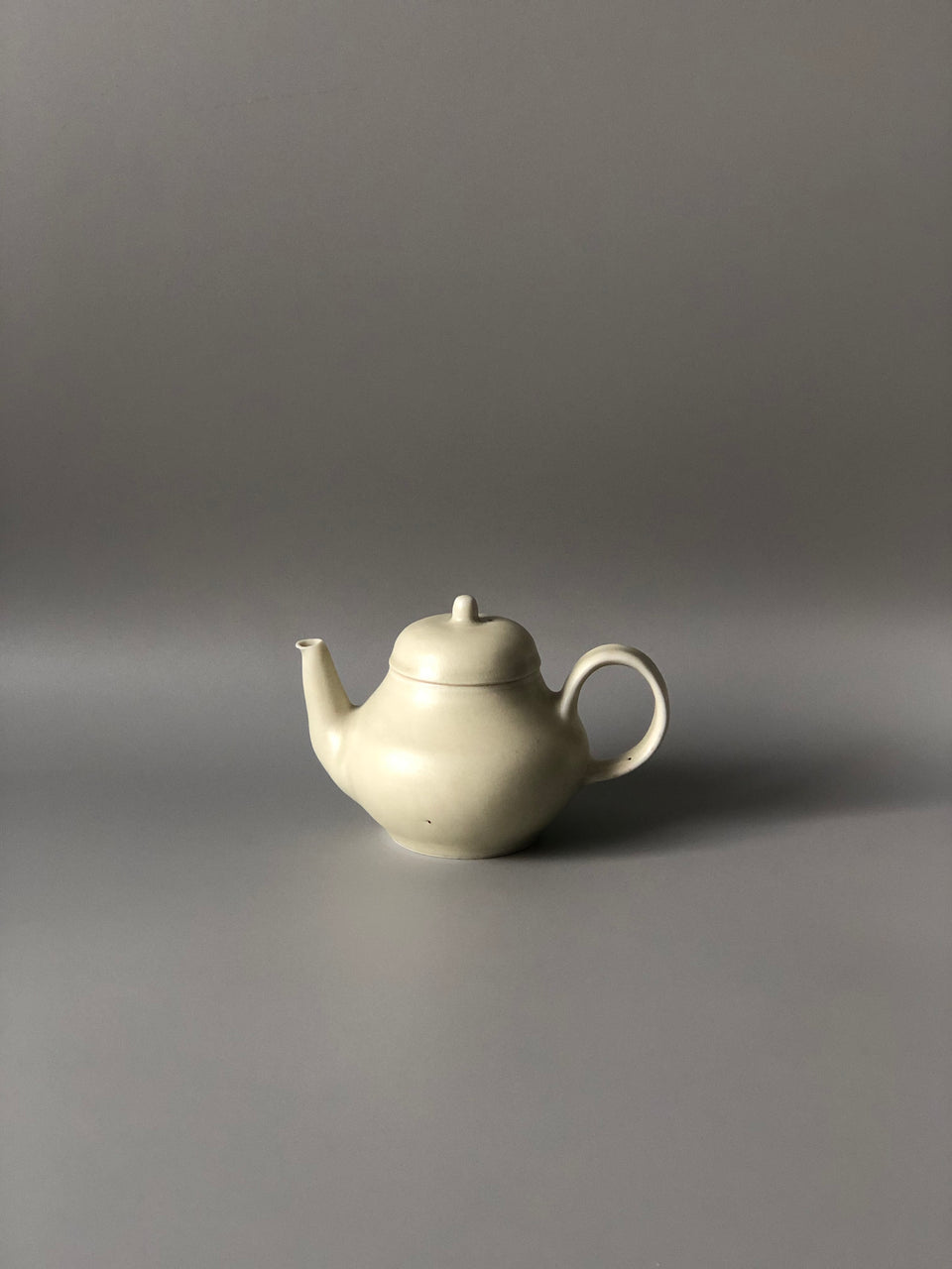 Warm Bao Beige Teapot