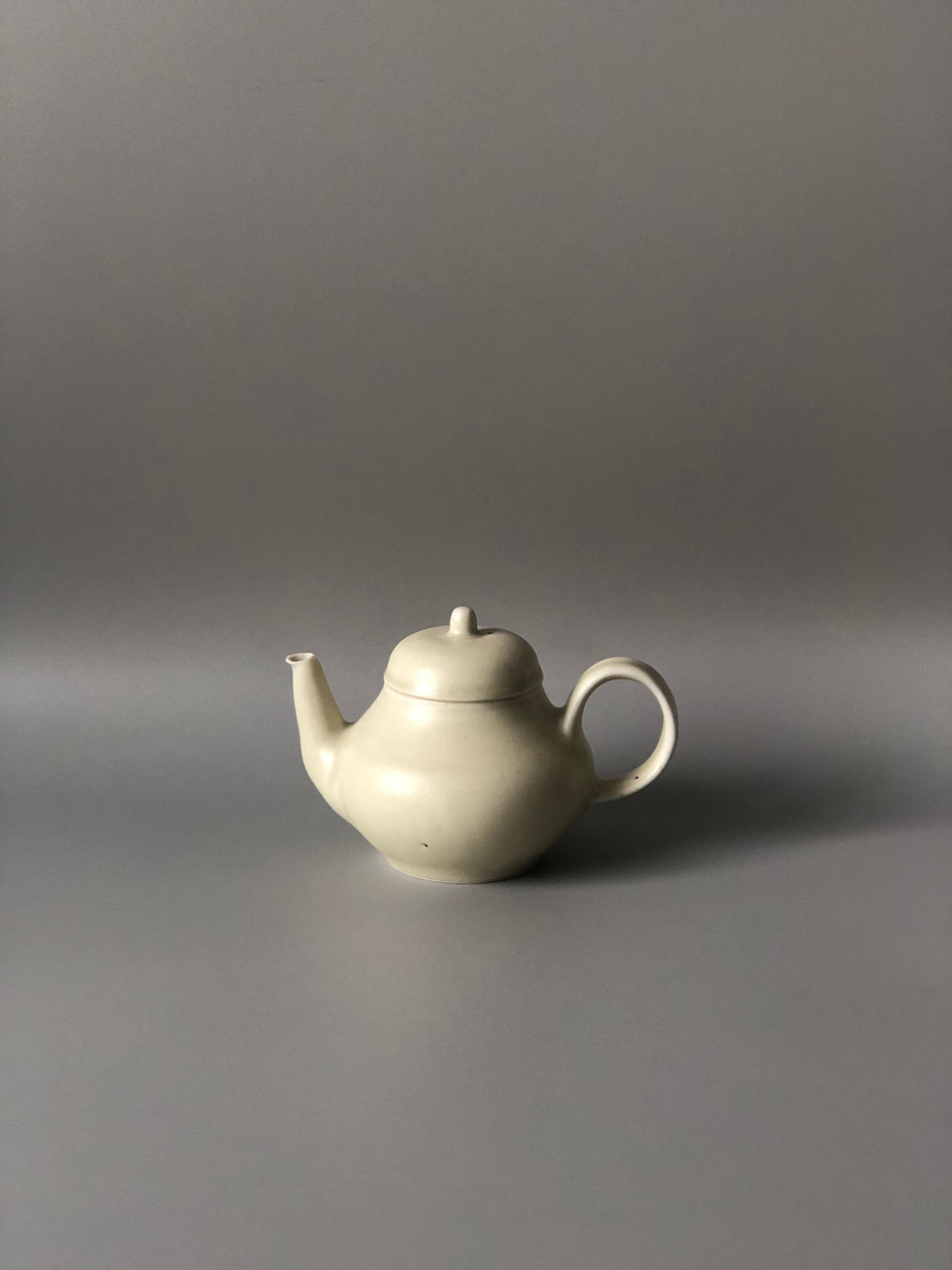 Warm Bao Beige Teapot