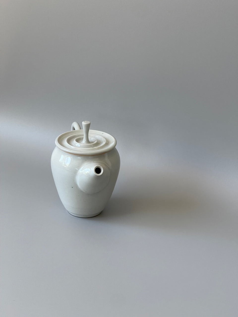 Light Grey Celadon Teapot (Gloss White) - 165 ml