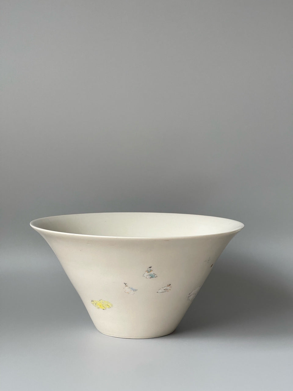 In Between Pot Support/ Vase/ Hucheng/ Bowl