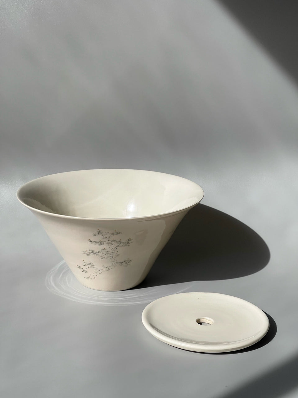 In Between Pot Support/ Vase/ Hucheng/ Bowl