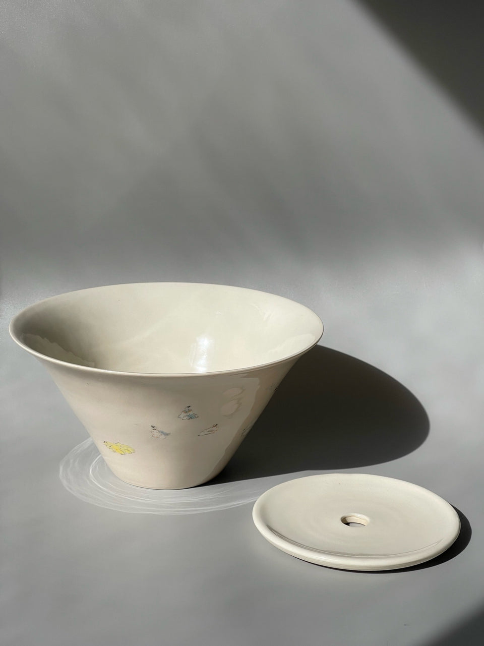 In Between Pot Support/ Vase/ Hucheng/ Bowl