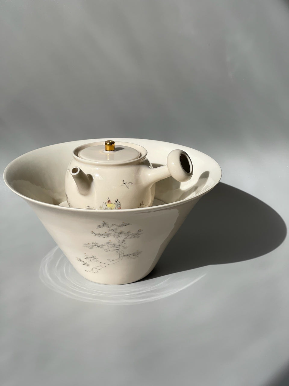 In Between Pot Support/ Vase/ Hucheng/ Bowl