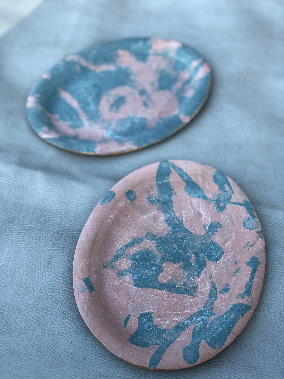 " Silent" Coral Oval Plate