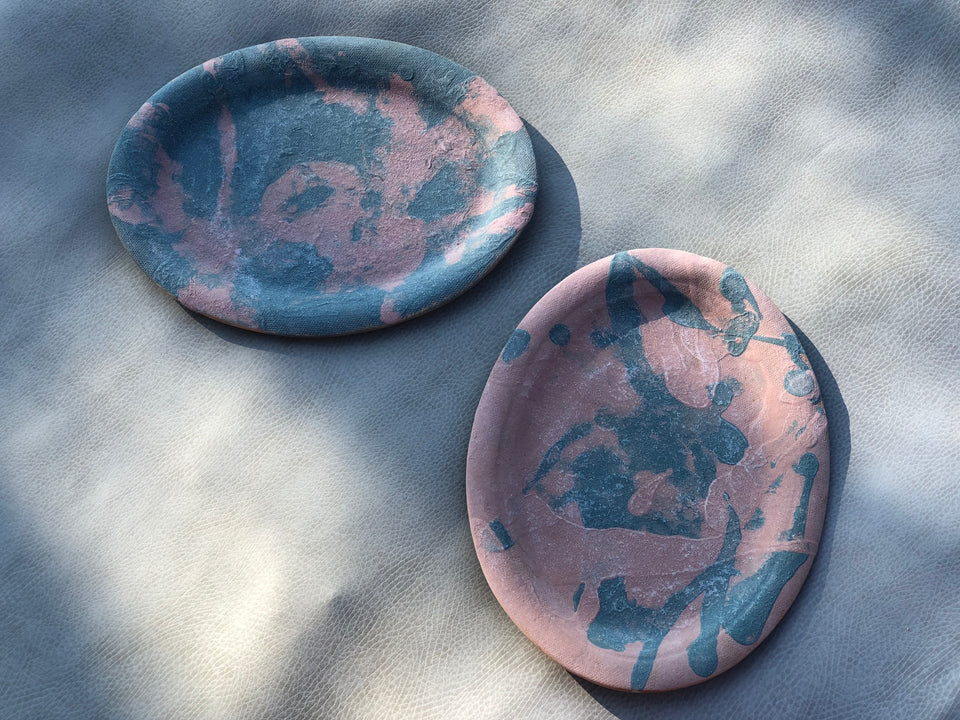 " Silent" Coral Oval Plate