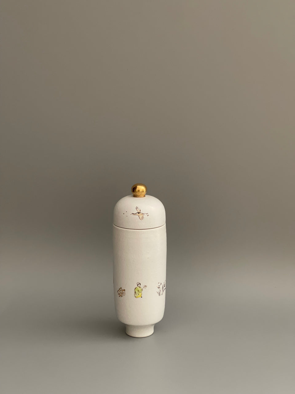 Mignonne Tea Container, Tea canister